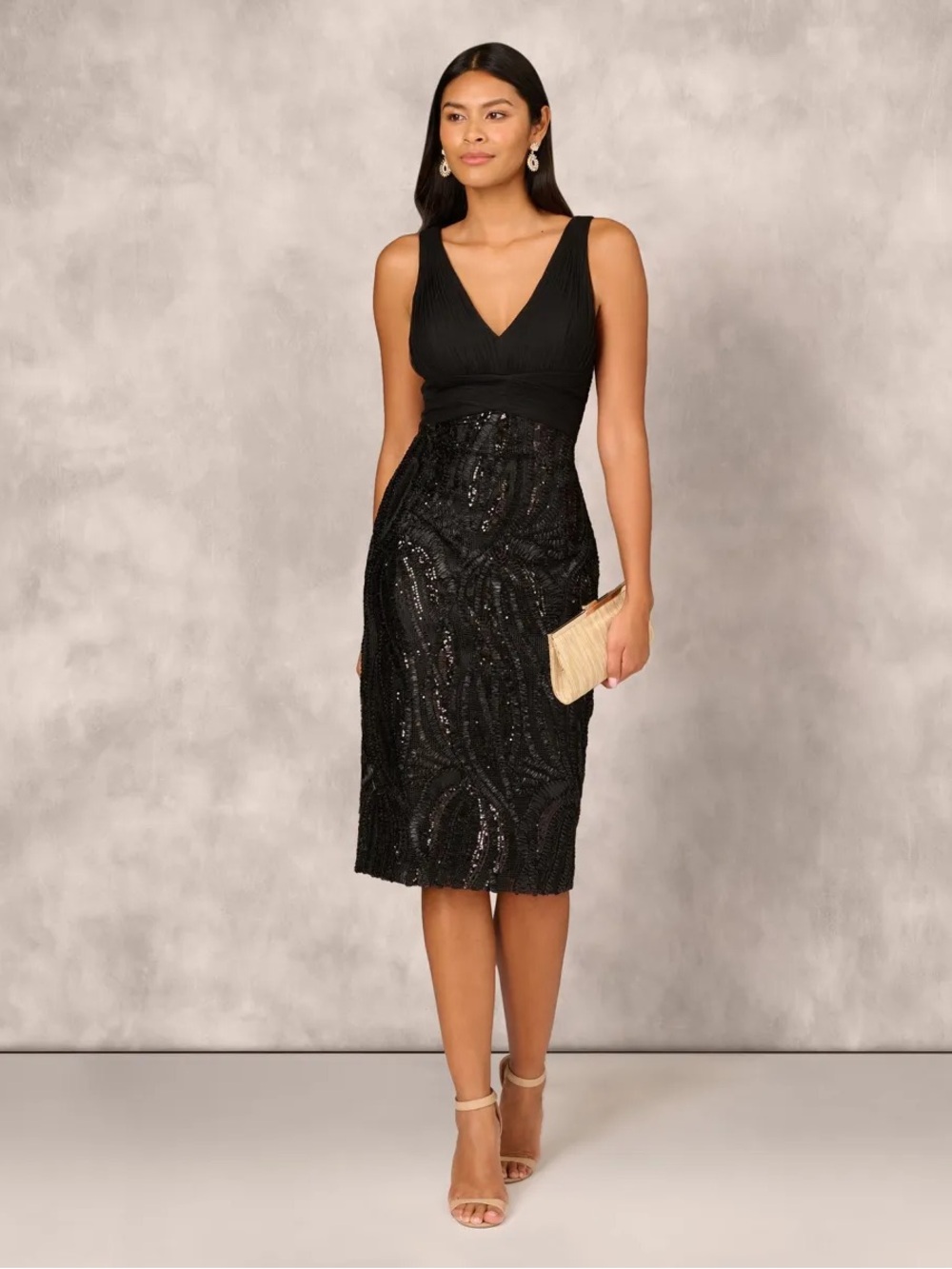 Black Size 6 3D Sequin Embellished Pleated V Neck Sleeveless MIDI Cocktail Dress